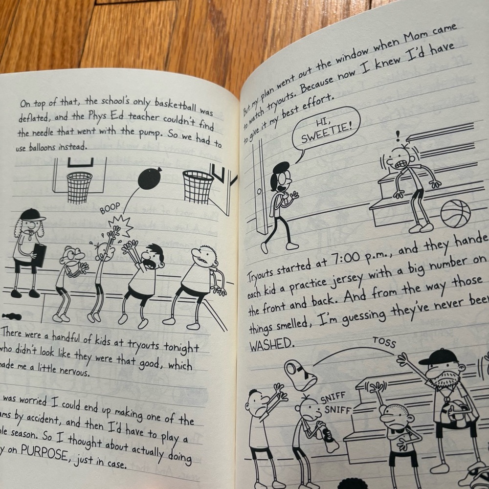 Amulet Books Diary of a Wimpy Kid Jeff Kinney Hardcover Paperback 6 Book Lot - Picture 5 of 6